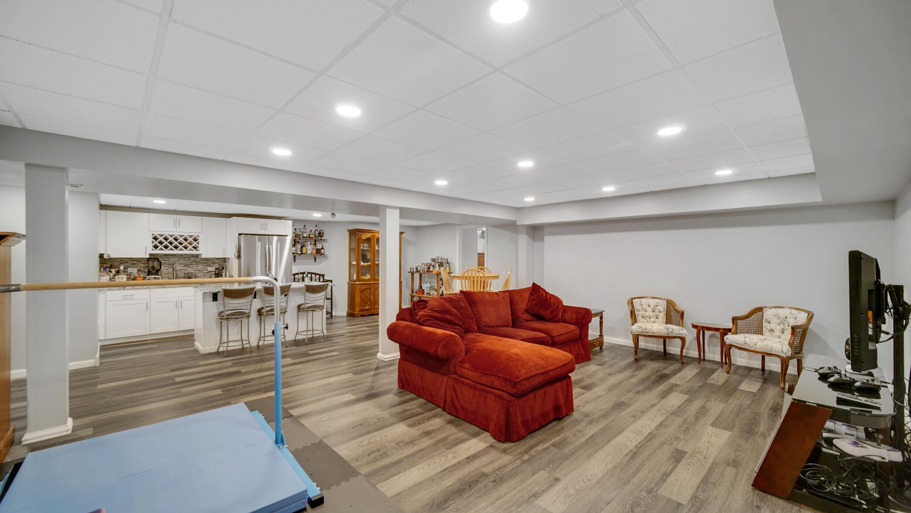 9160 Schillton Drive