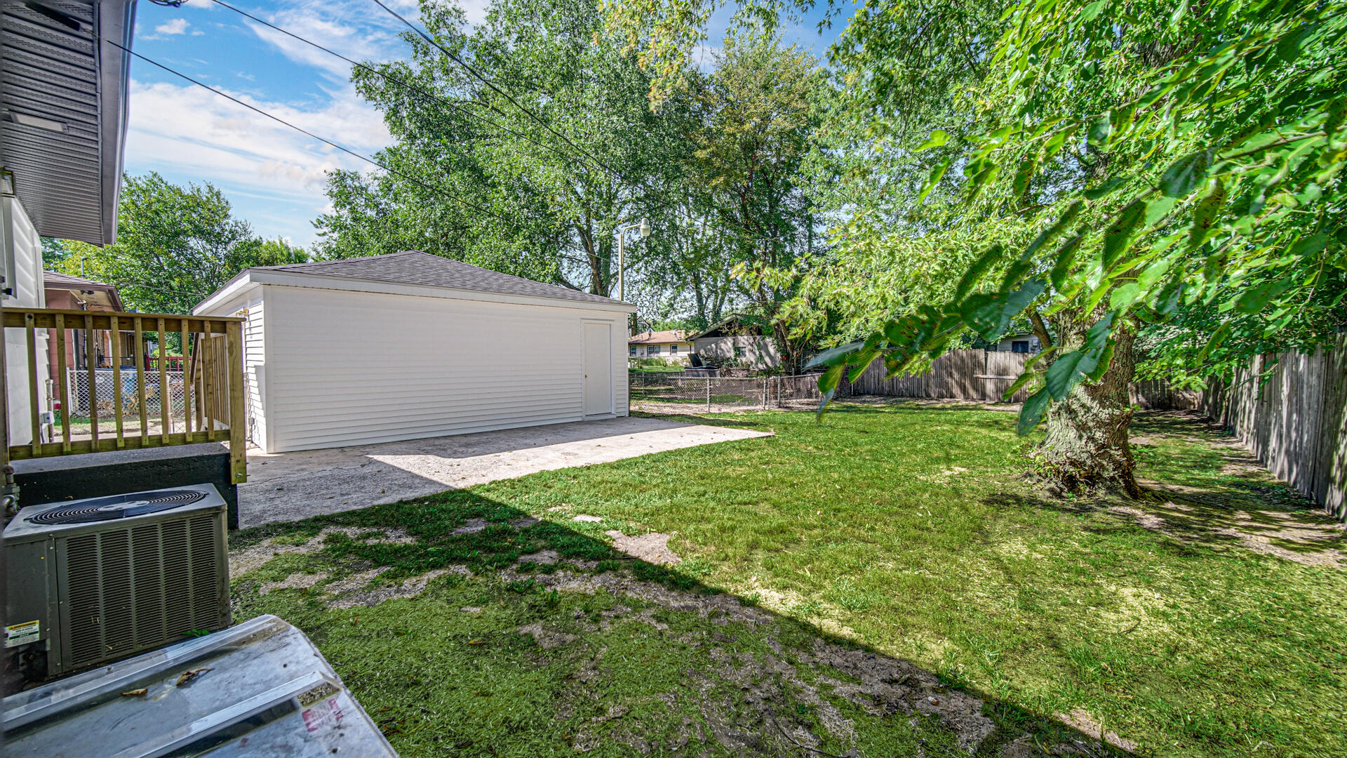 4440 E 13th Place