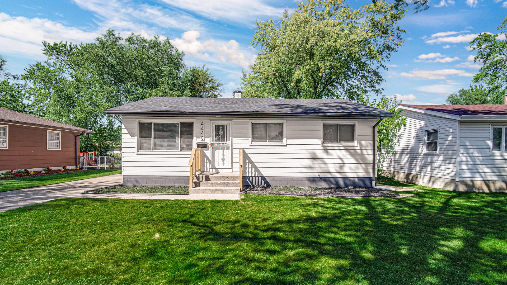 4440 E 13th Place