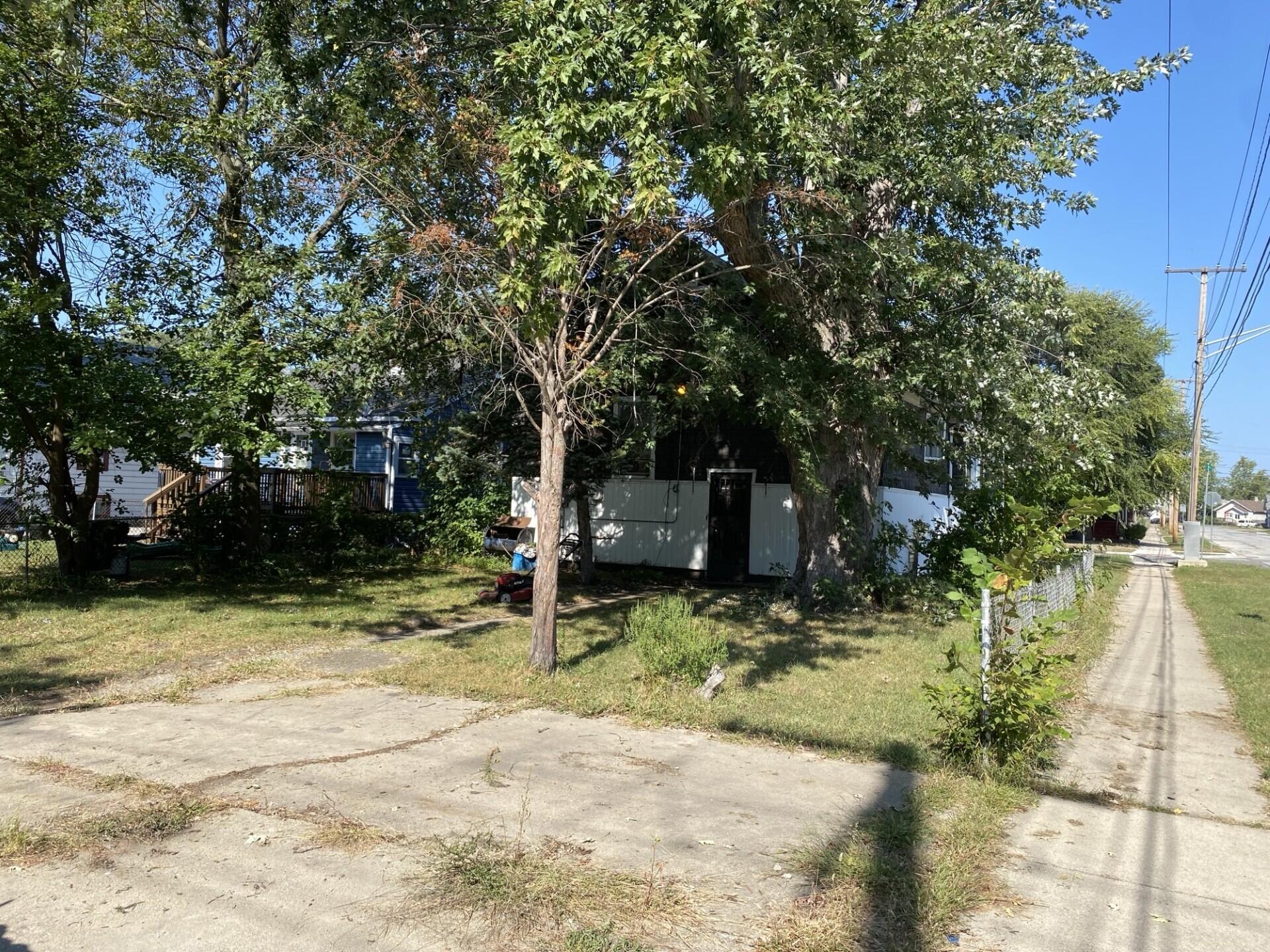 940 Becker Street