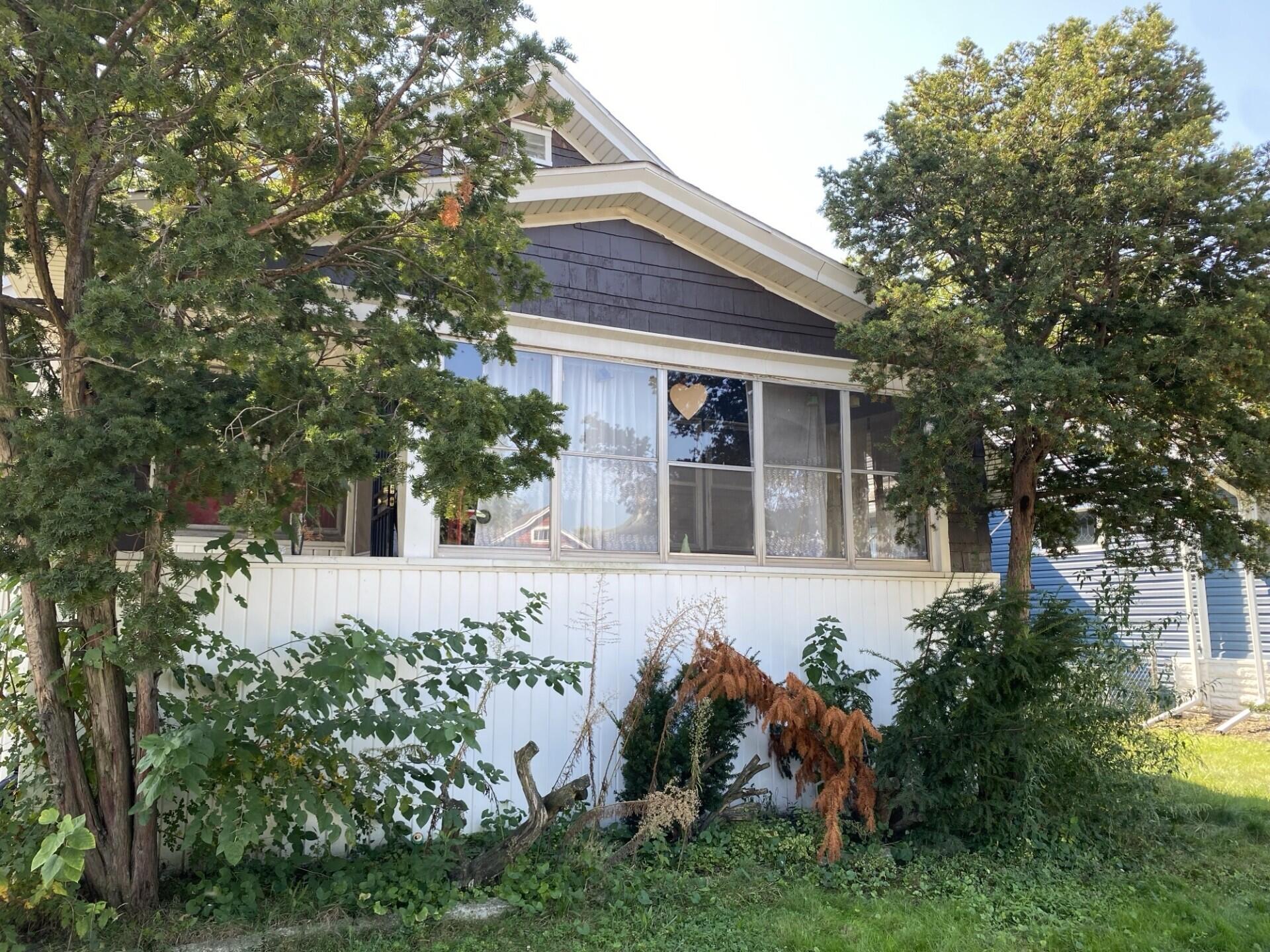 940 Becker Street
