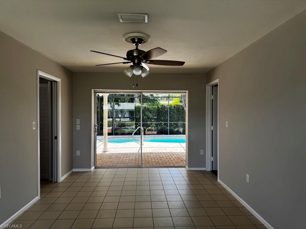 218 Dent DR