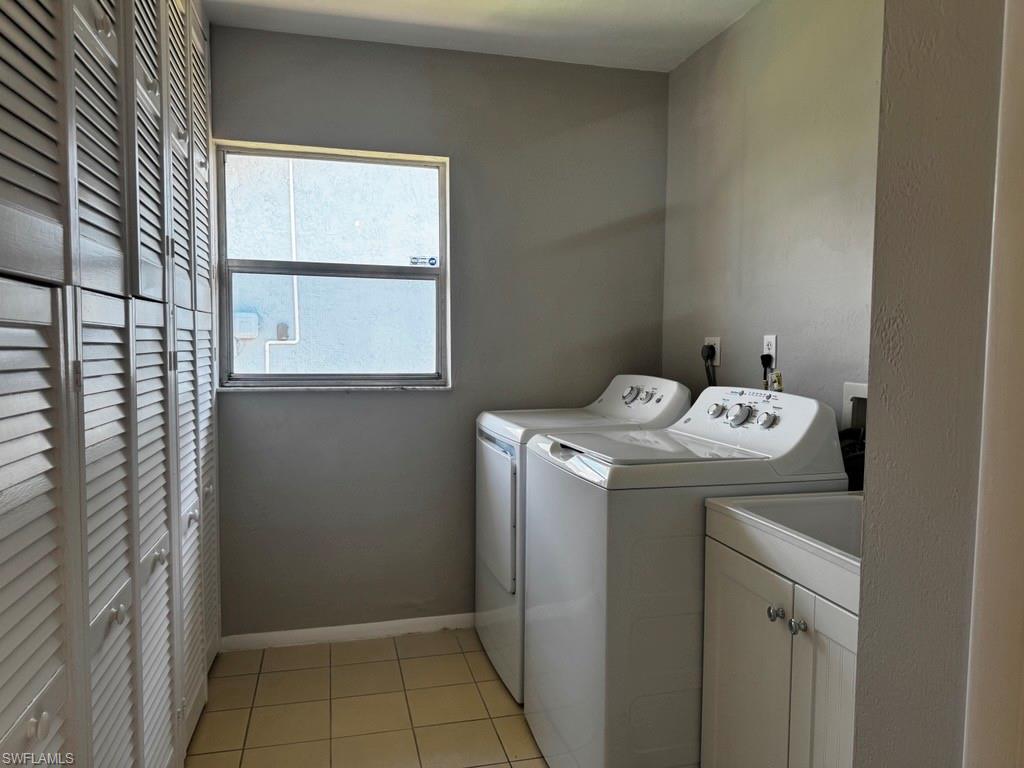 218 Dent DR