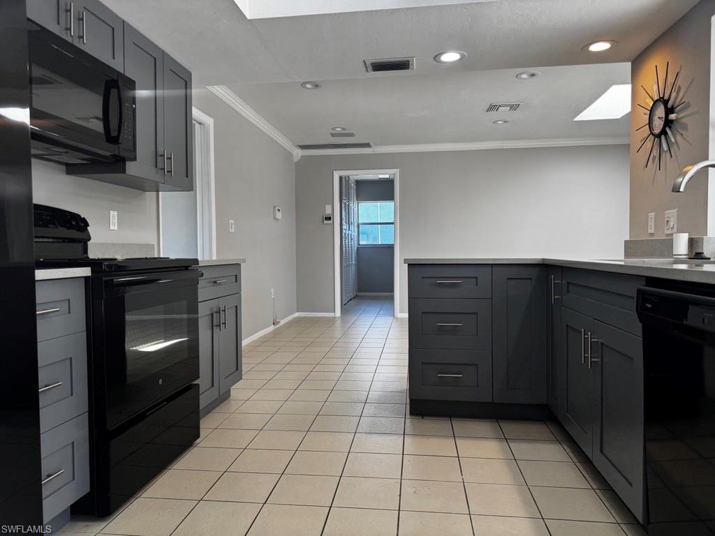 218 Dent DR