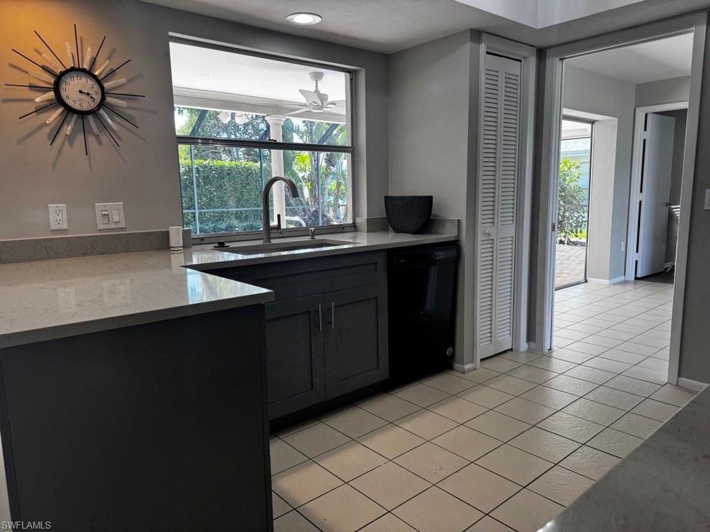 218 Dent DR
