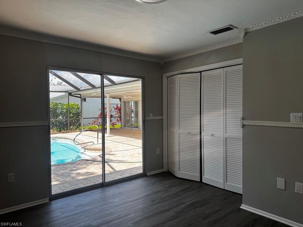 218 Dent DR