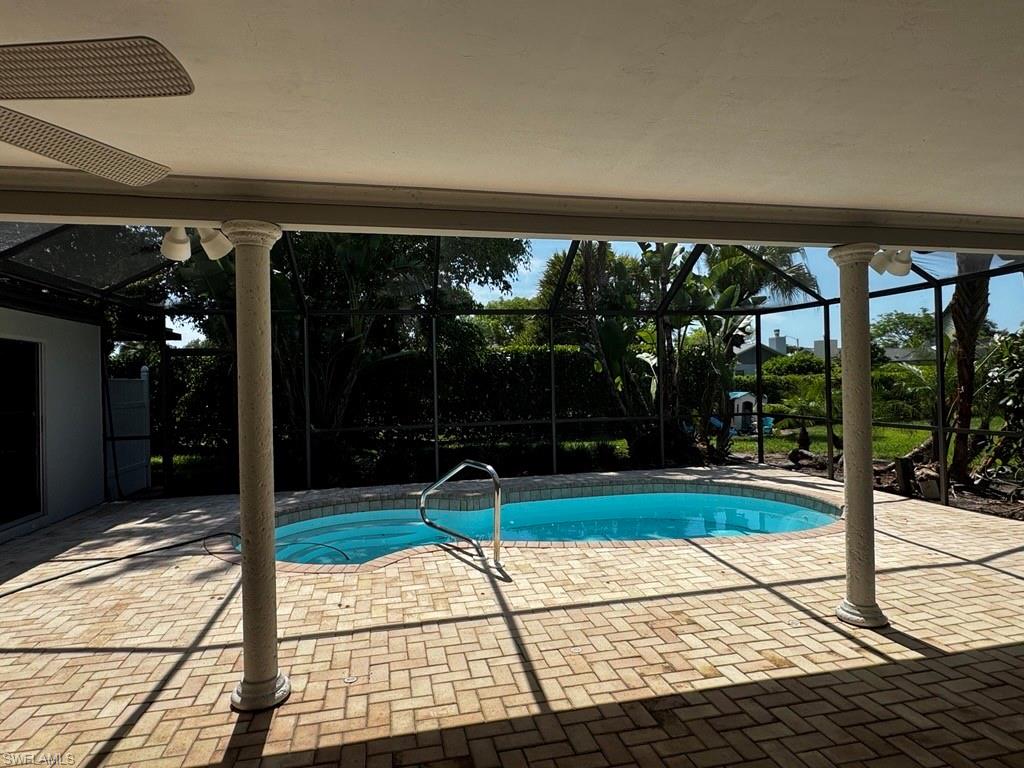218 Dent DR