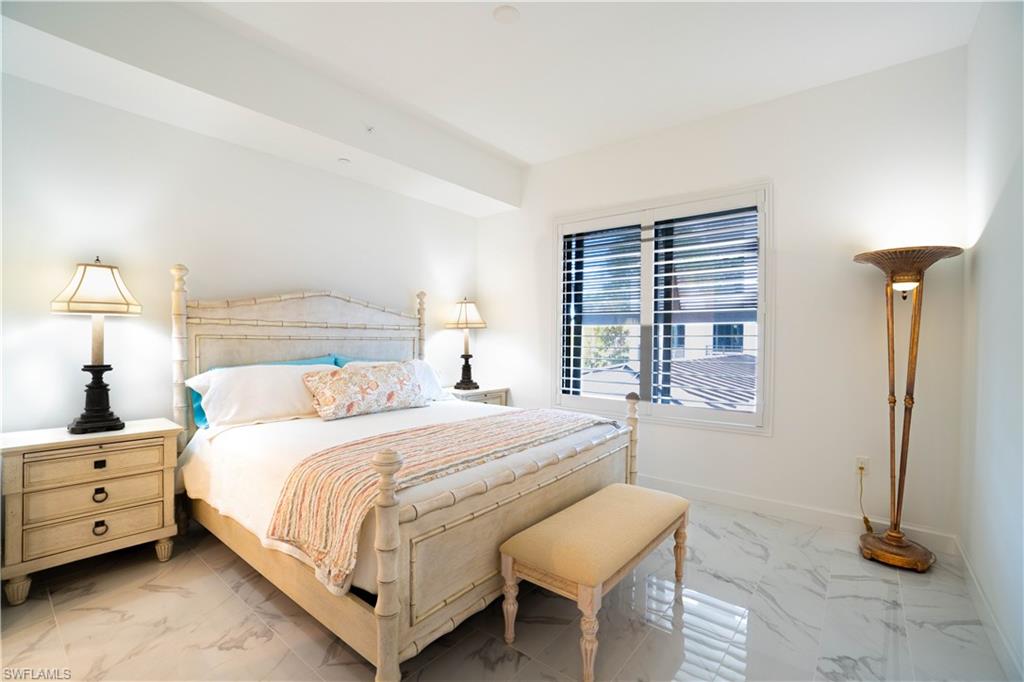 1125 Central AVE 279