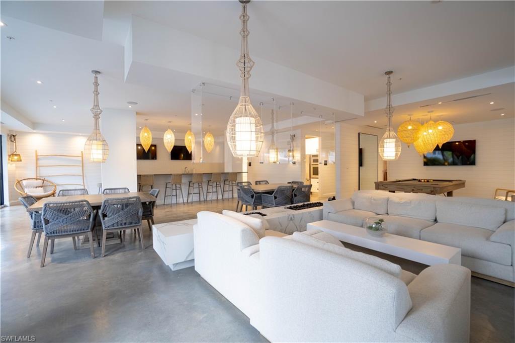 1125 Central AVE 279