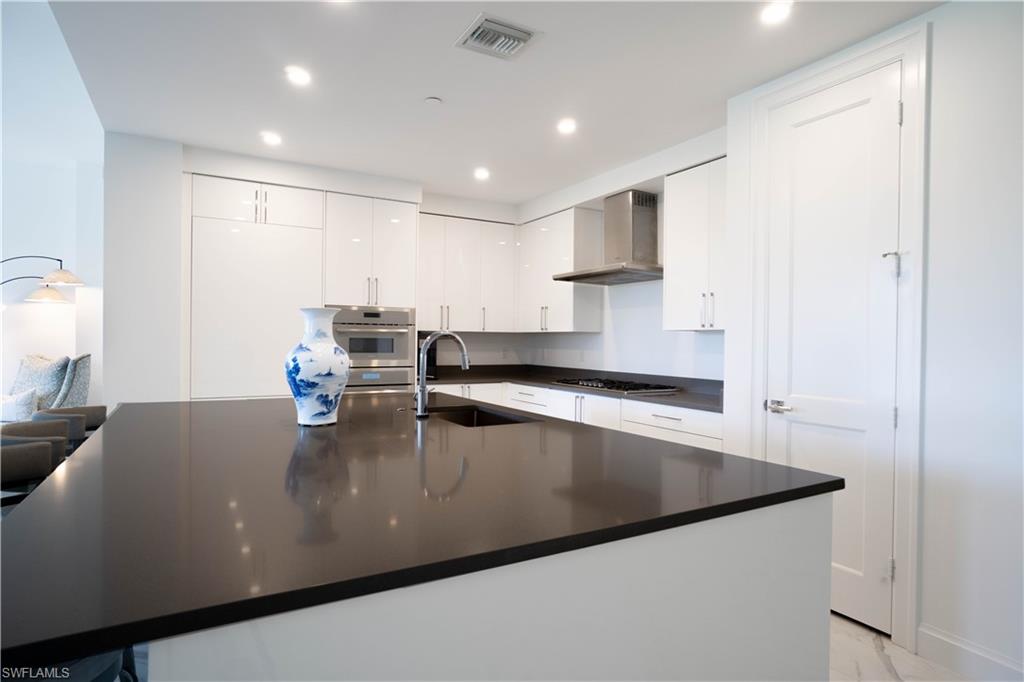 1125 Central AVE 279