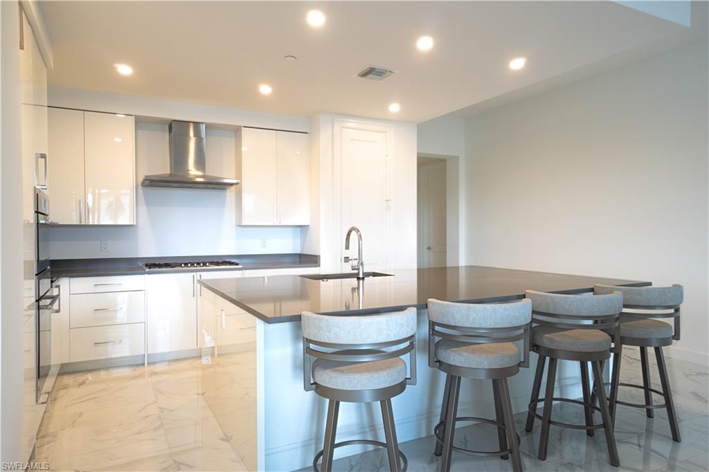 1125 Central AVE 279