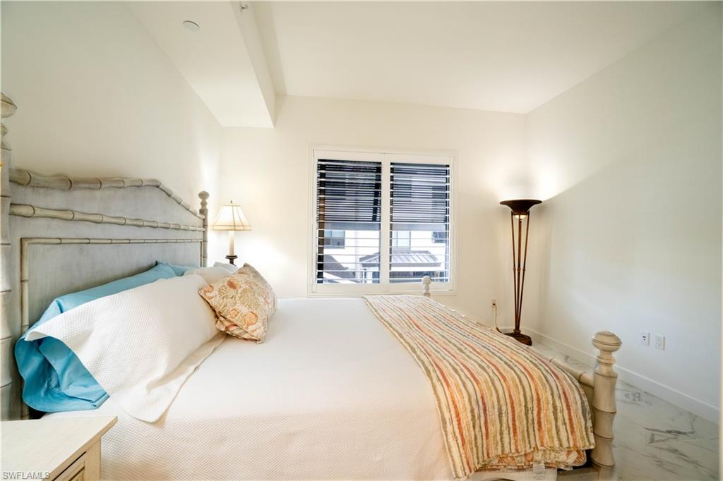 1125 Central AVE 279