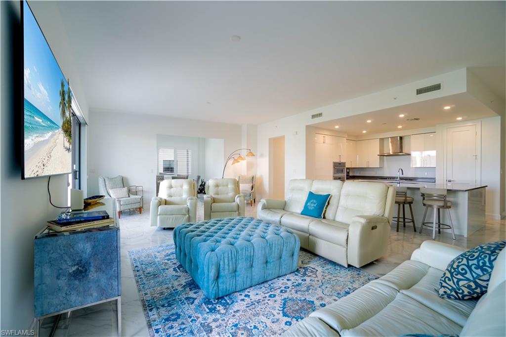 1125 Central AVE 279