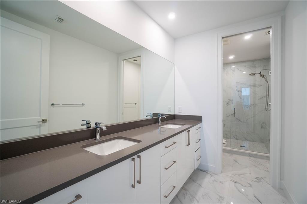 1125 Central AVE 279