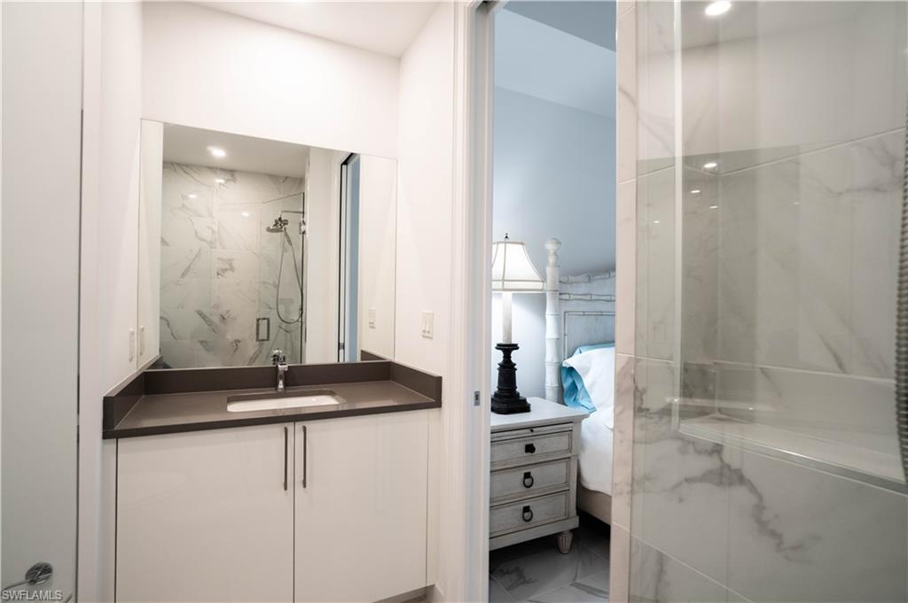 1125 Central AVE 279