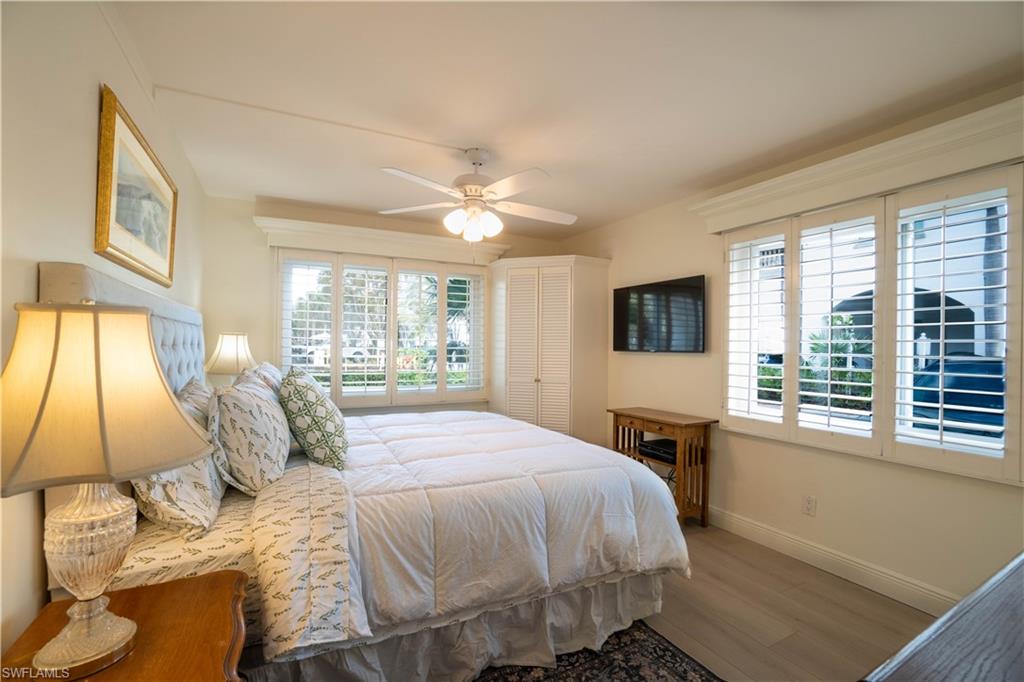 388 4th AVE S 388