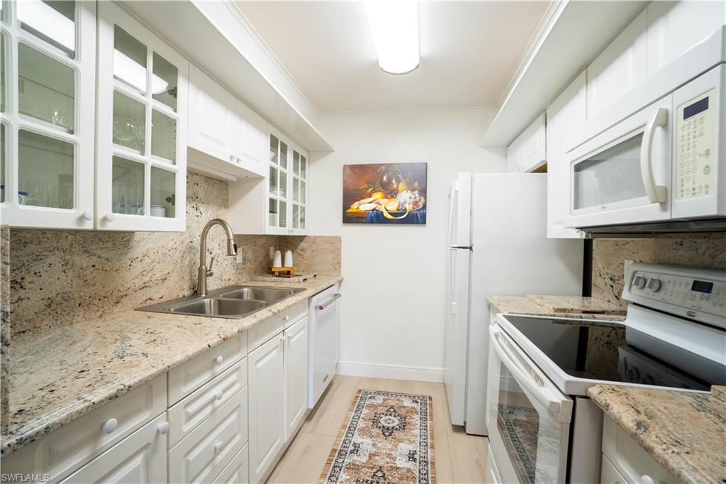 388 4th AVE S 388