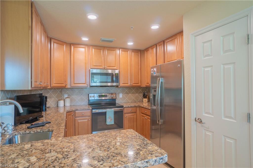 9497 Casoria CT 101