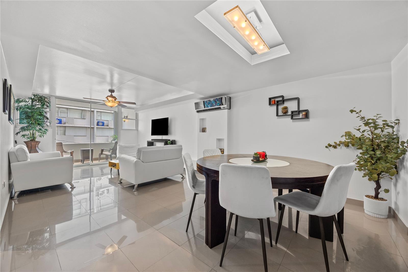 14 CALLE MARSEILLES #3D