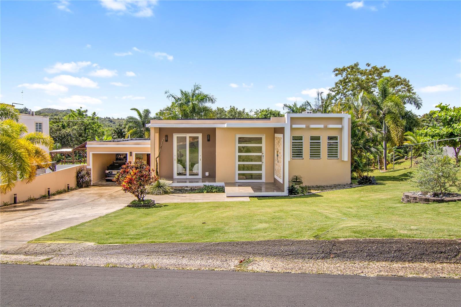 757 KM 1.7 INT LOT 4 LA CEIBA POLLOS WARD