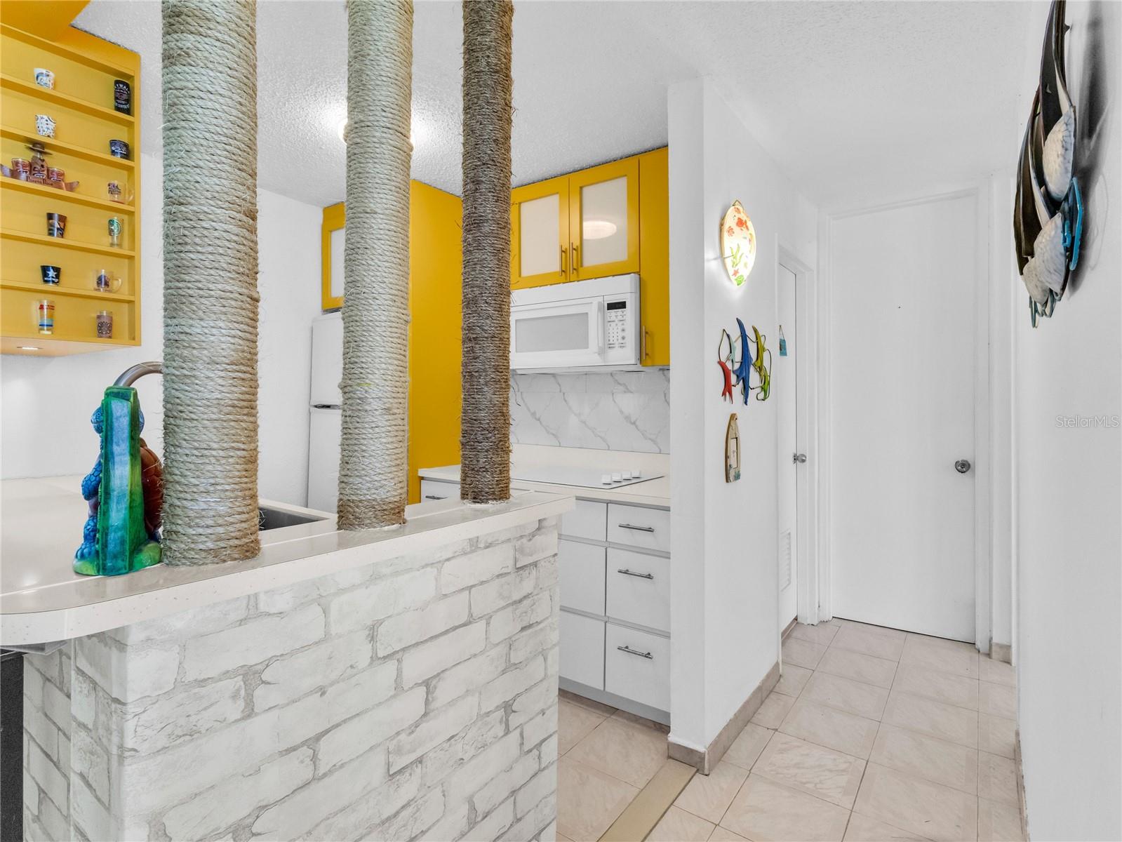 CONDOMINIO SANDY HILLS W #19B