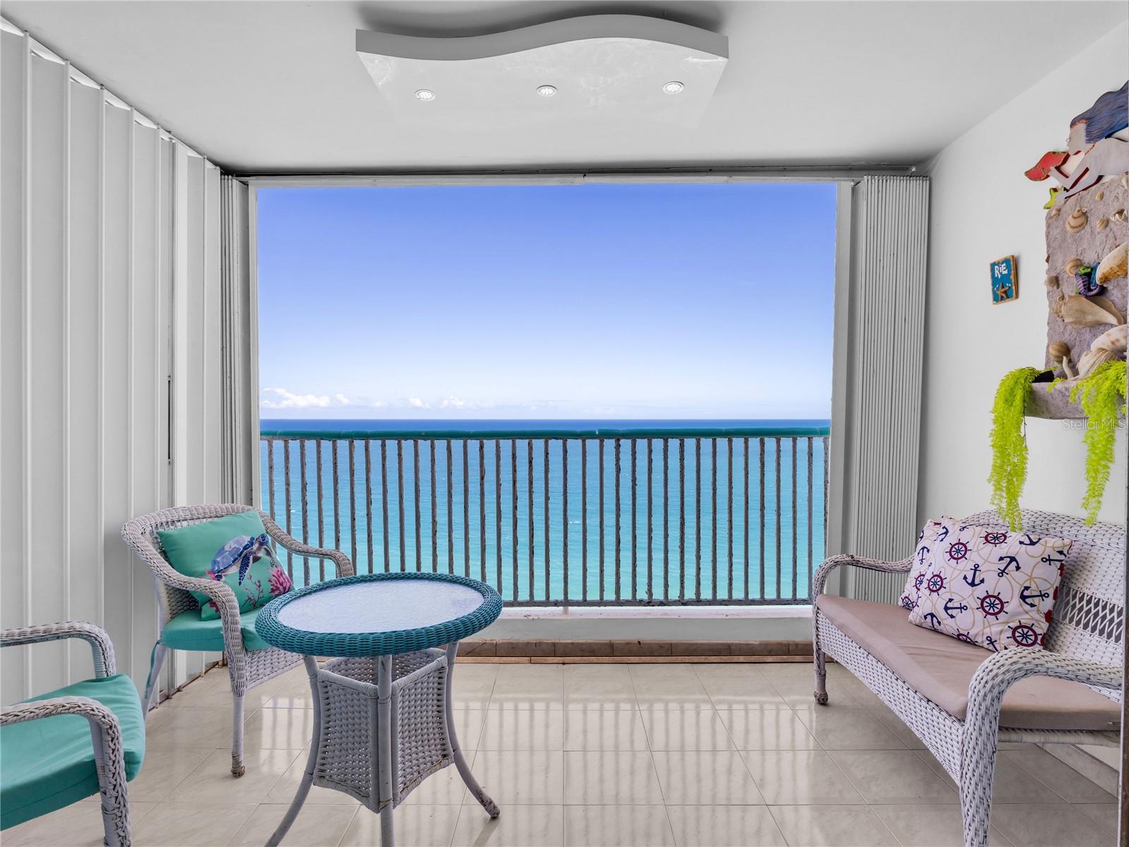 CONDOMINIO SANDY HILLS W #19B