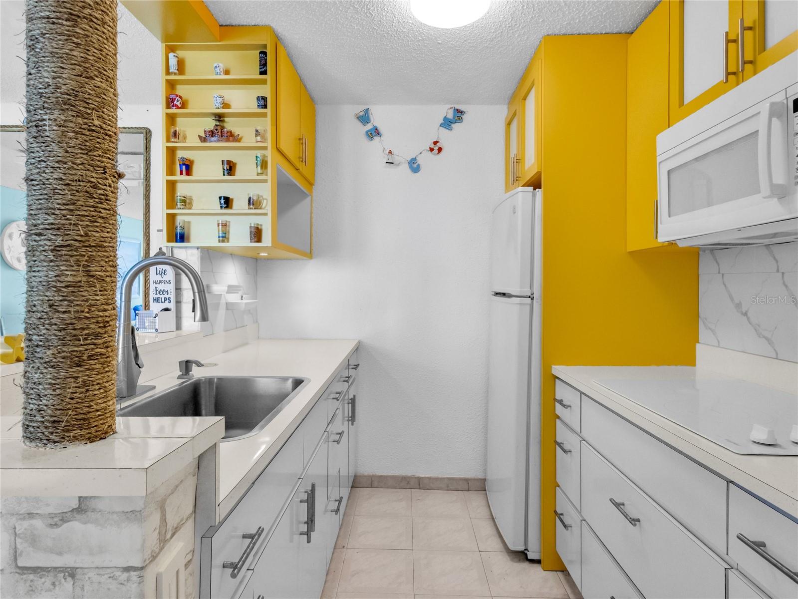 CONDOMINIO SANDY HILLS W #19B