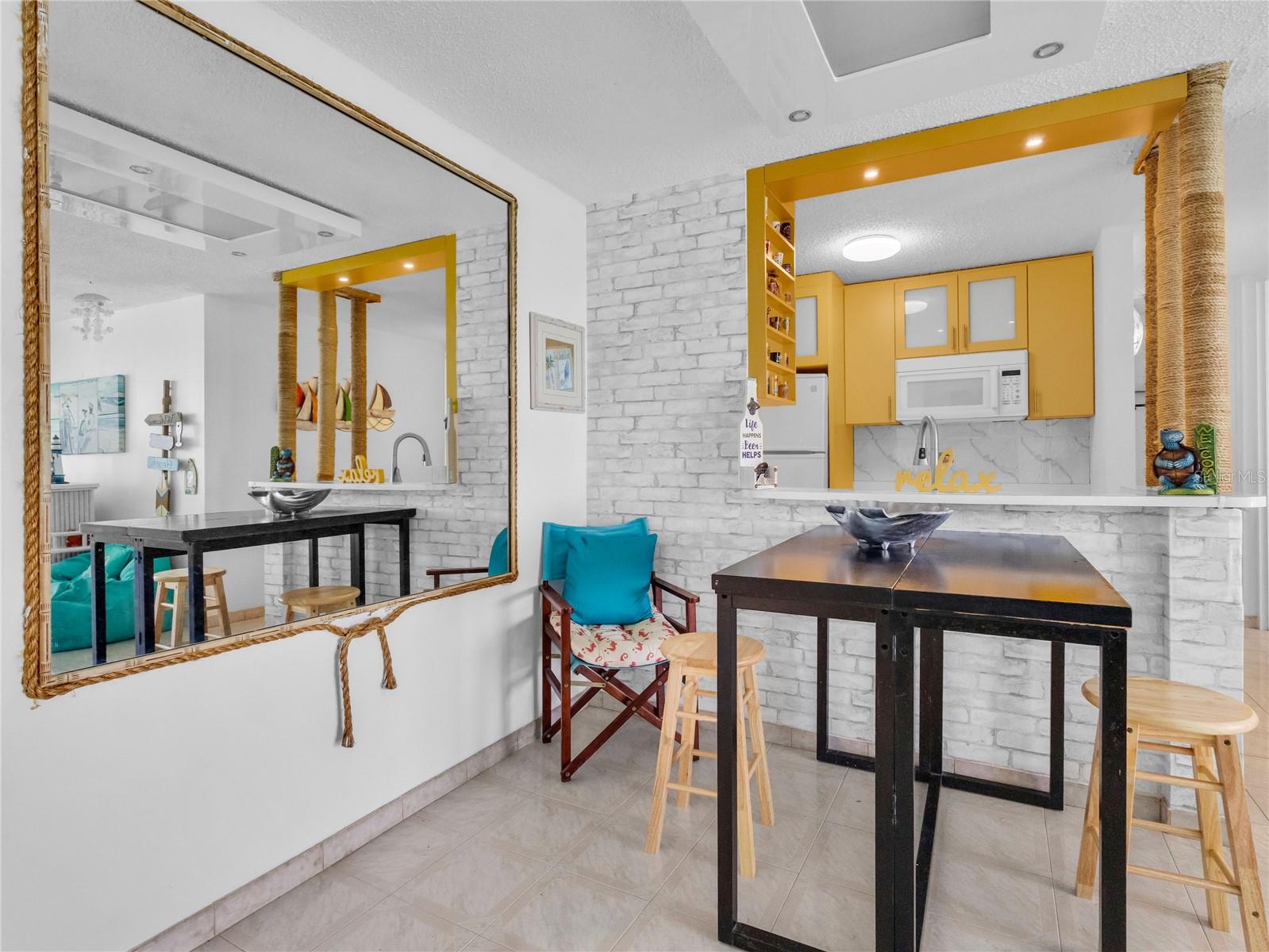 CONDOMINIO SANDY HILLS W #19B