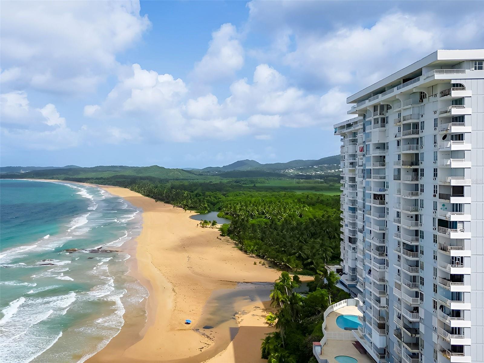 CONDOMINIO SANDY HILLS W #19B