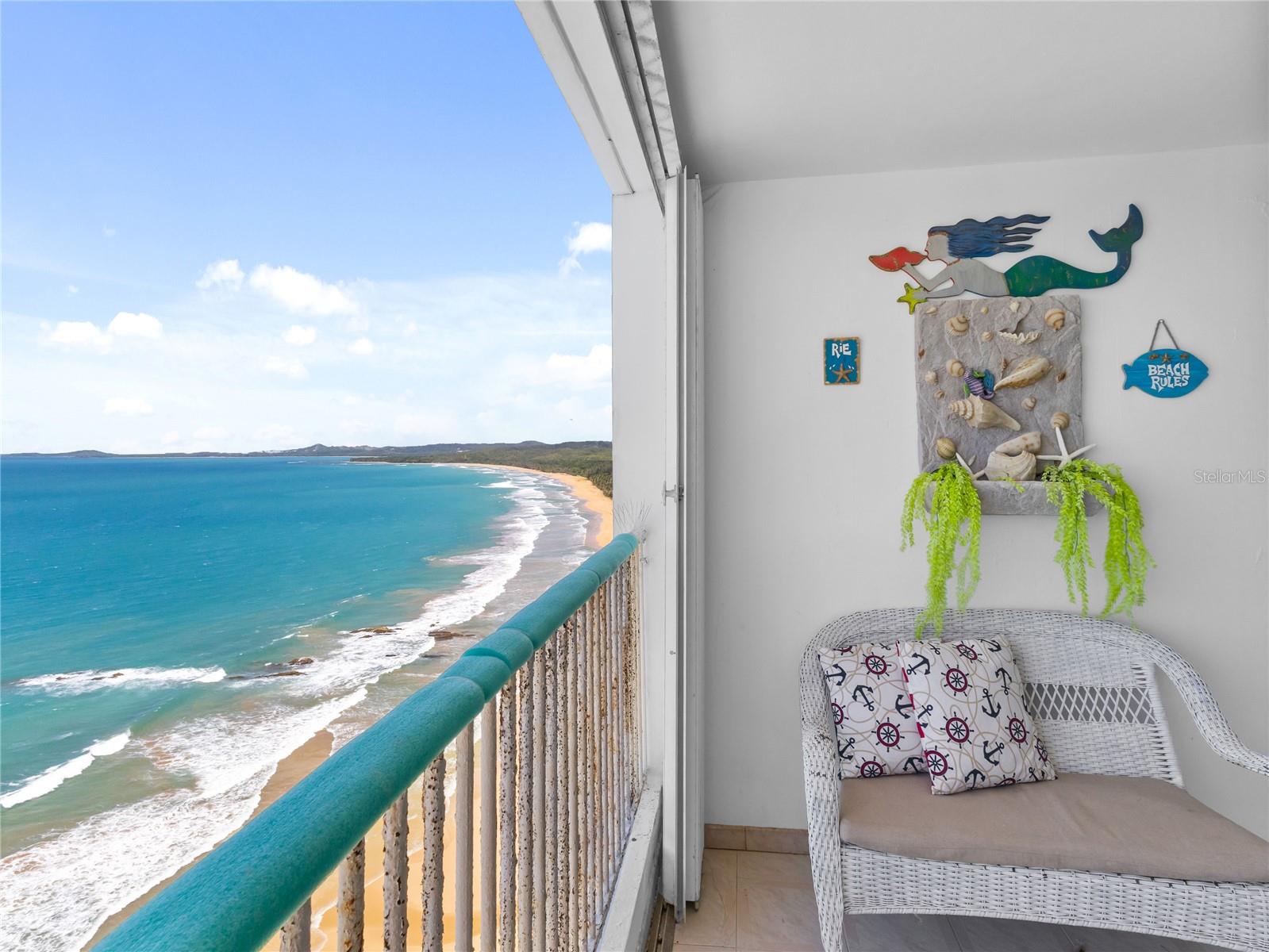 CONDOMINIO SANDY HILLS W #19B