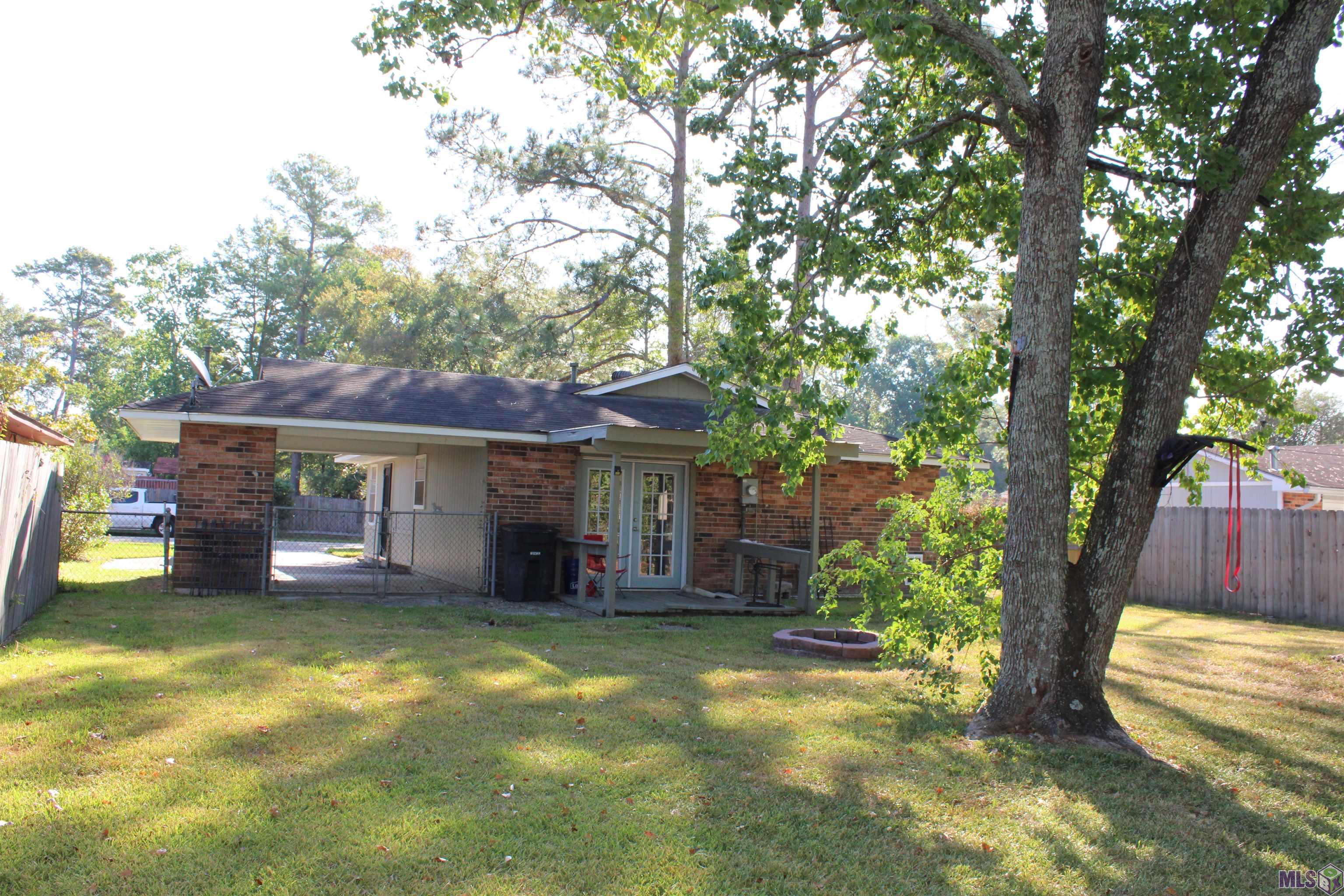 1018 Boreas Dr