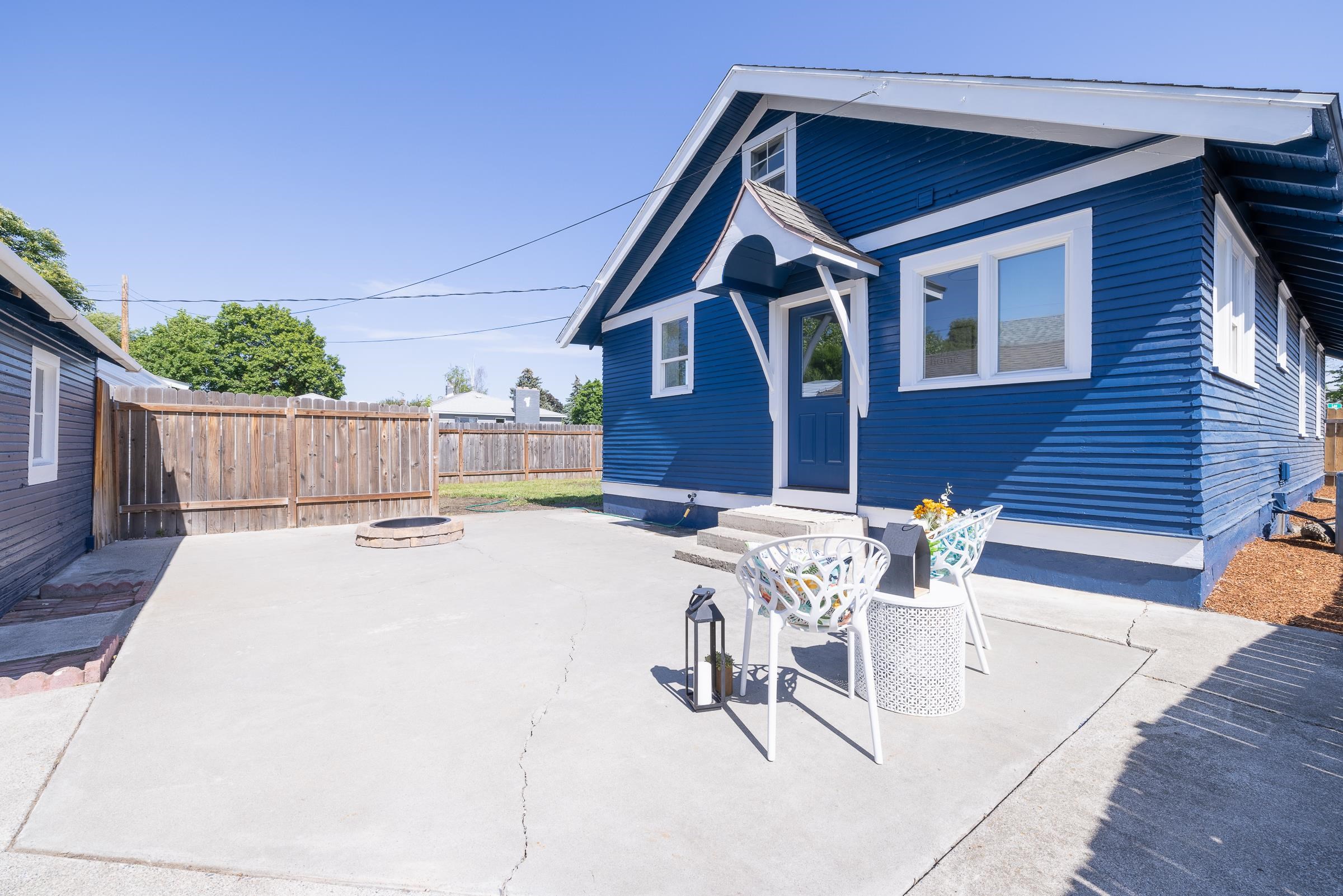 2127 E South Crescent Ave