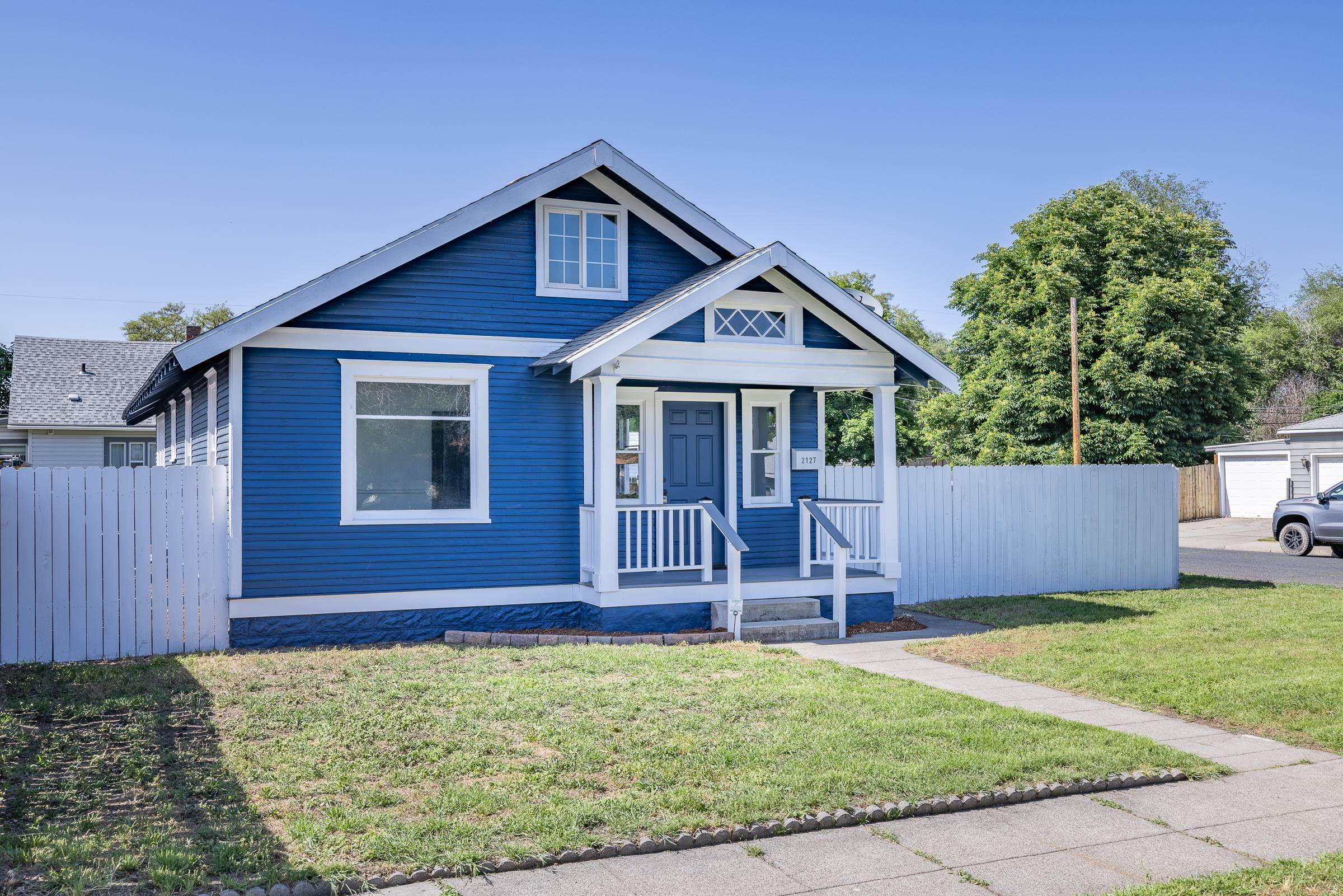 2127 E South Crescent Ave