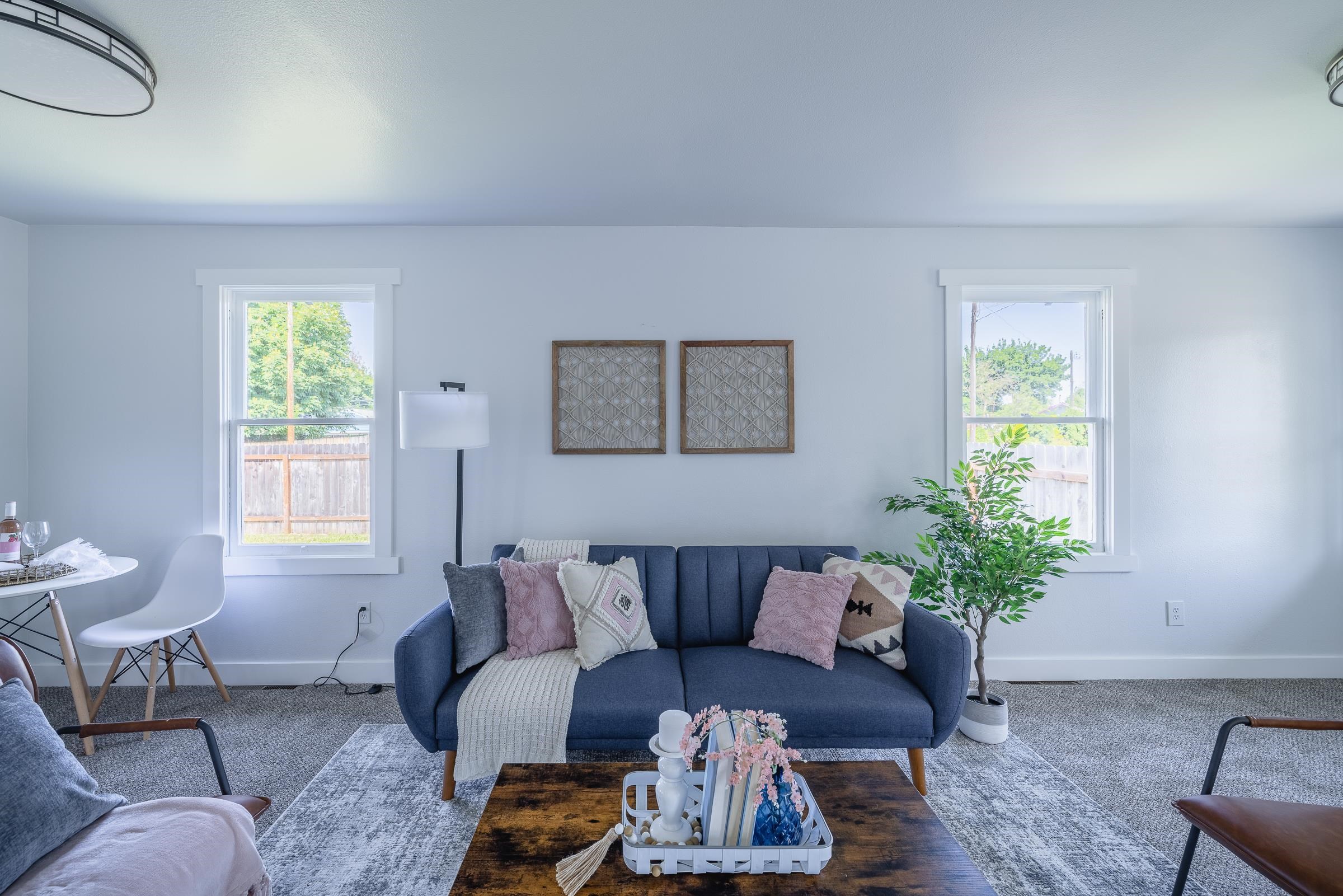 2127 E South Crescent Ave