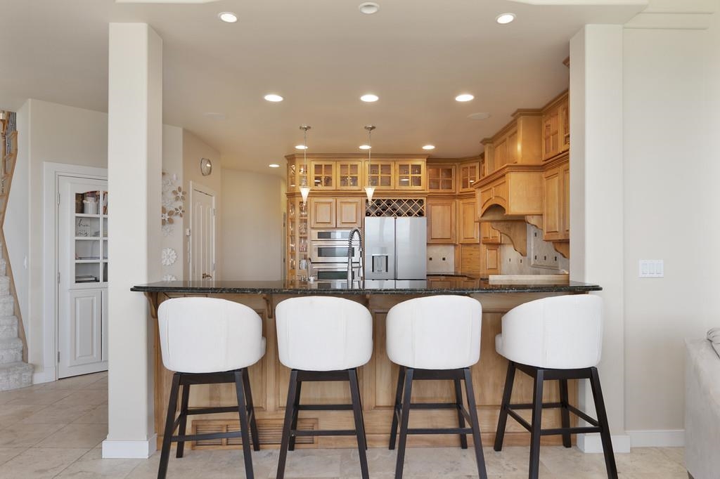 4908 N Indian Bluff Ln