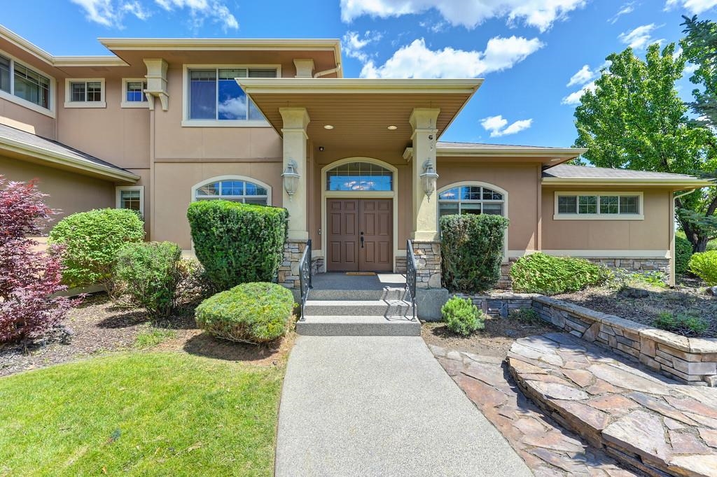 4908 N Indian Bluff Ln