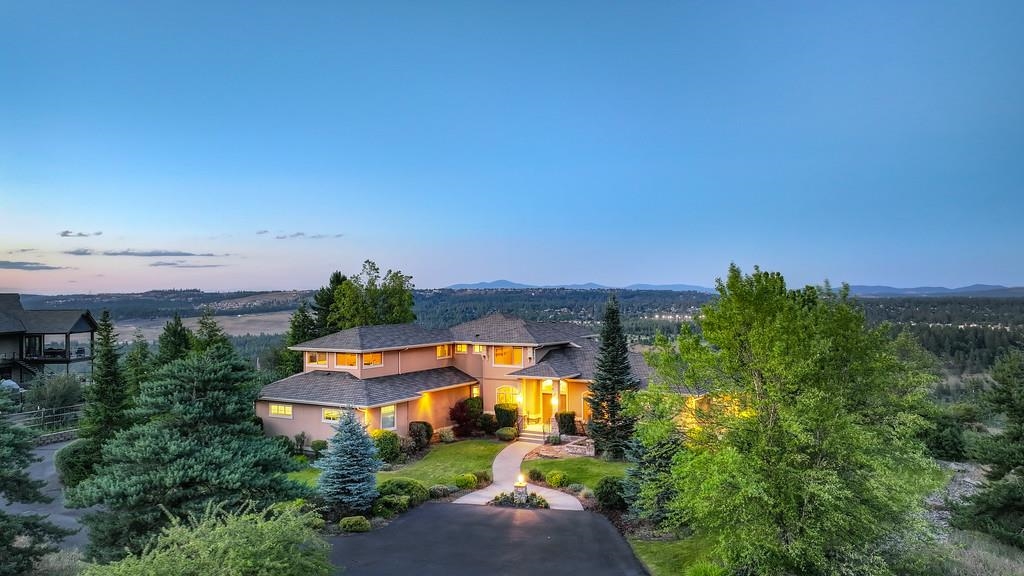 4908 N Indian Bluff Ln