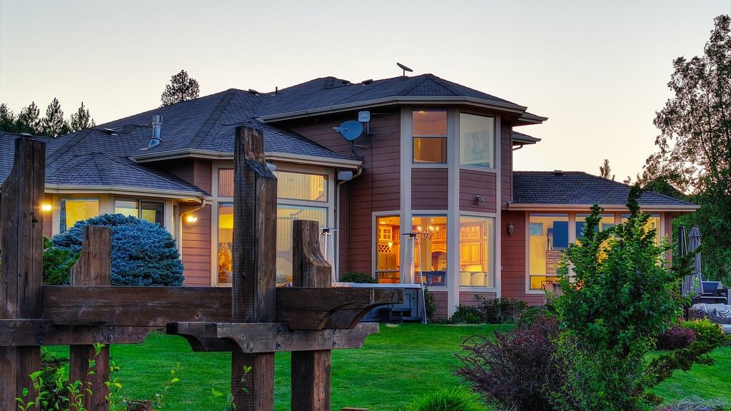 4908 N Indian Bluff Ln