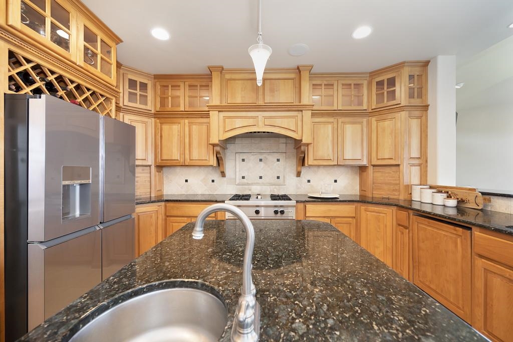 4908 N Indian Bluff Ln