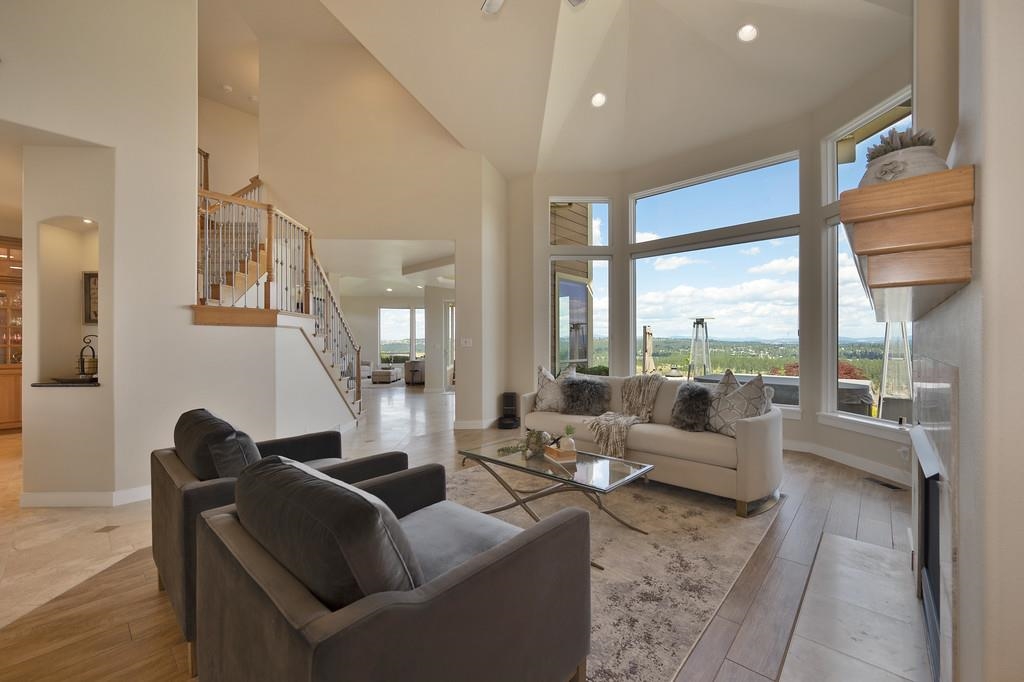 4908 N Indian Bluff Ln