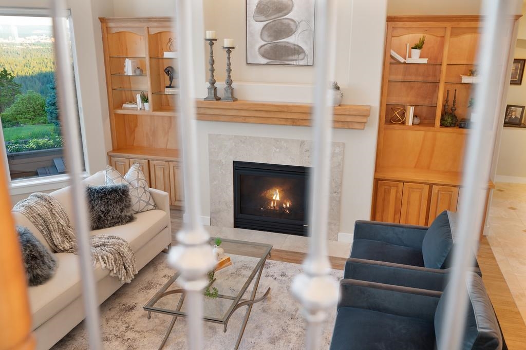 4908 N Indian Bluff Ln