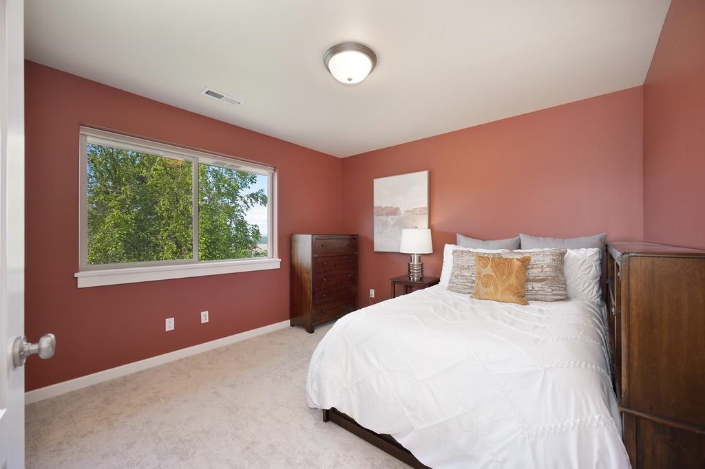 4908 N Indian Bluff Ln