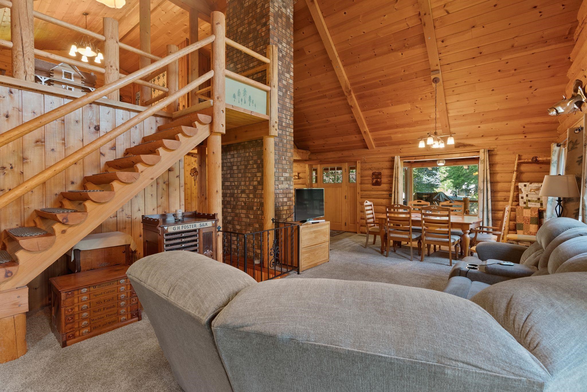 242 Crystal Shores Dr
