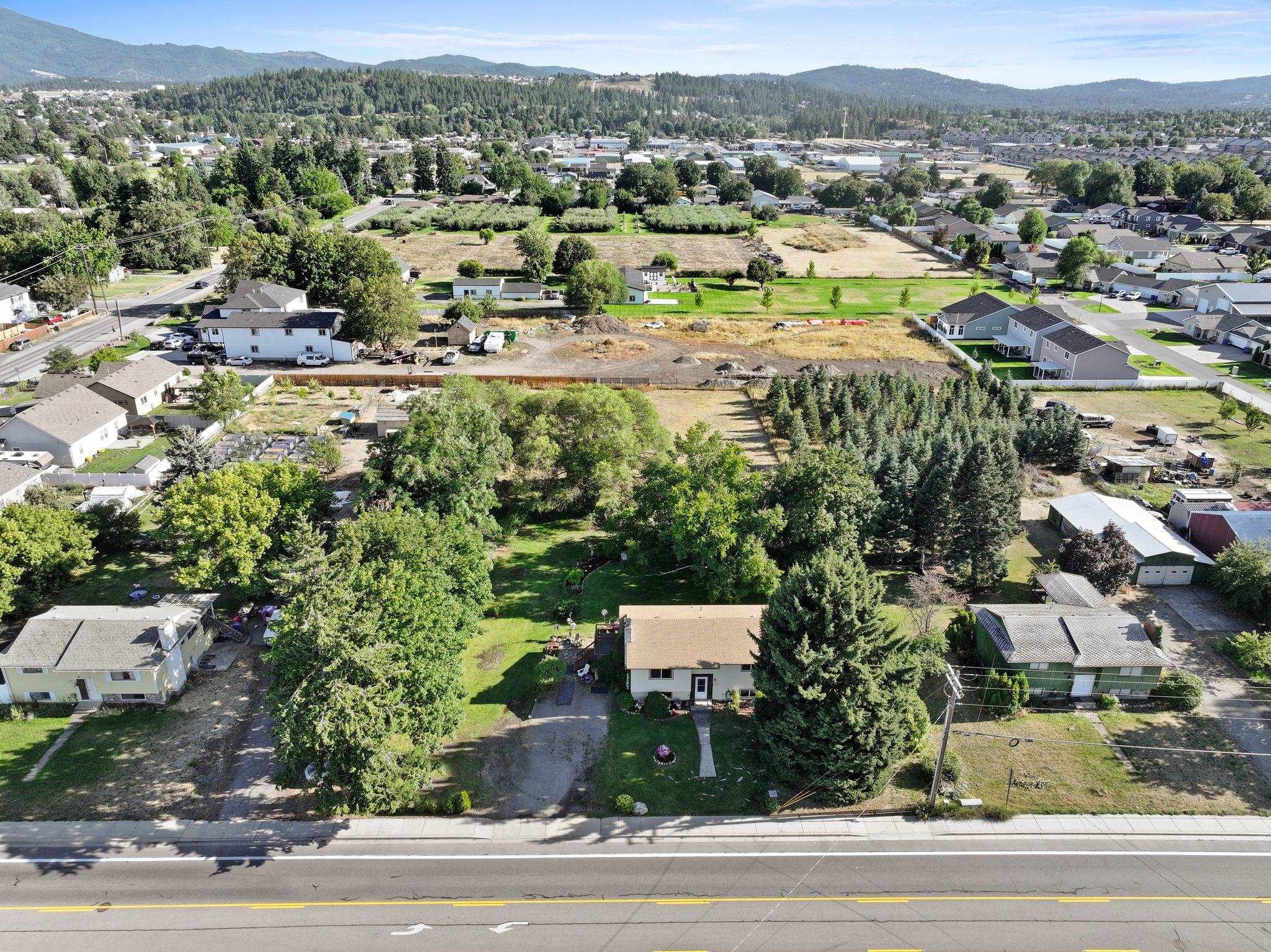 16924 E Broadway Ave