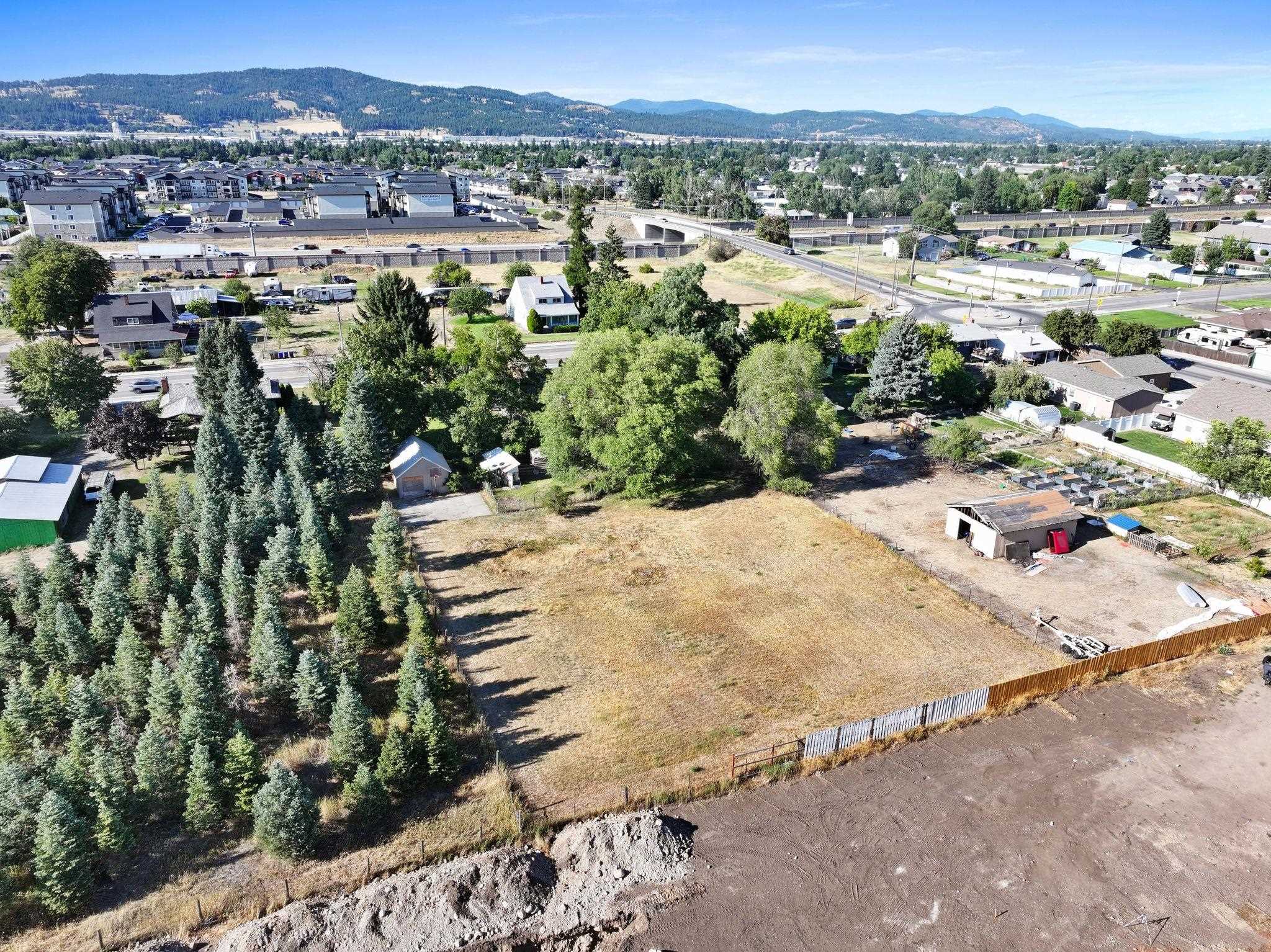 16924 E Broadway Ave