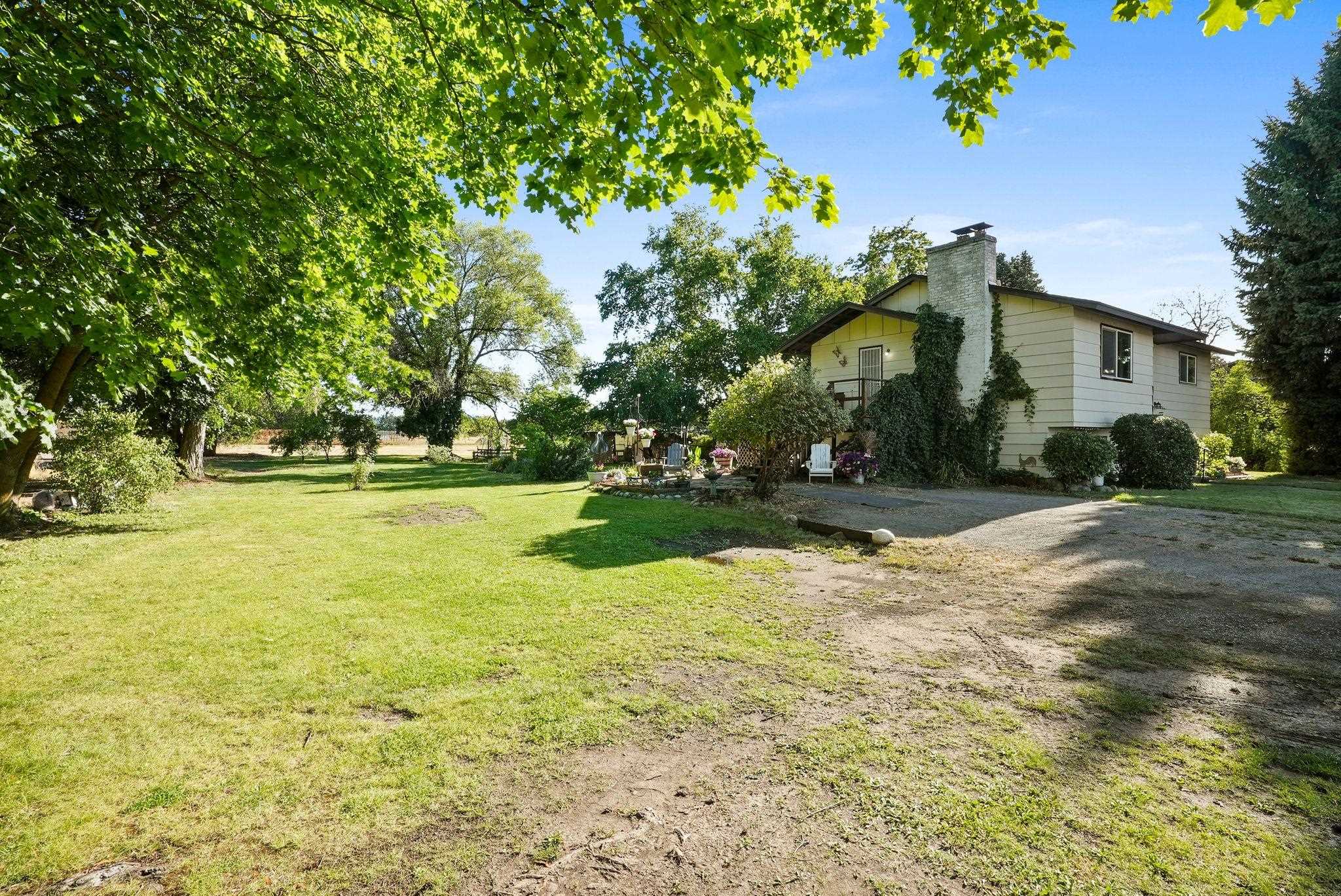 16924 E Broadway Ave