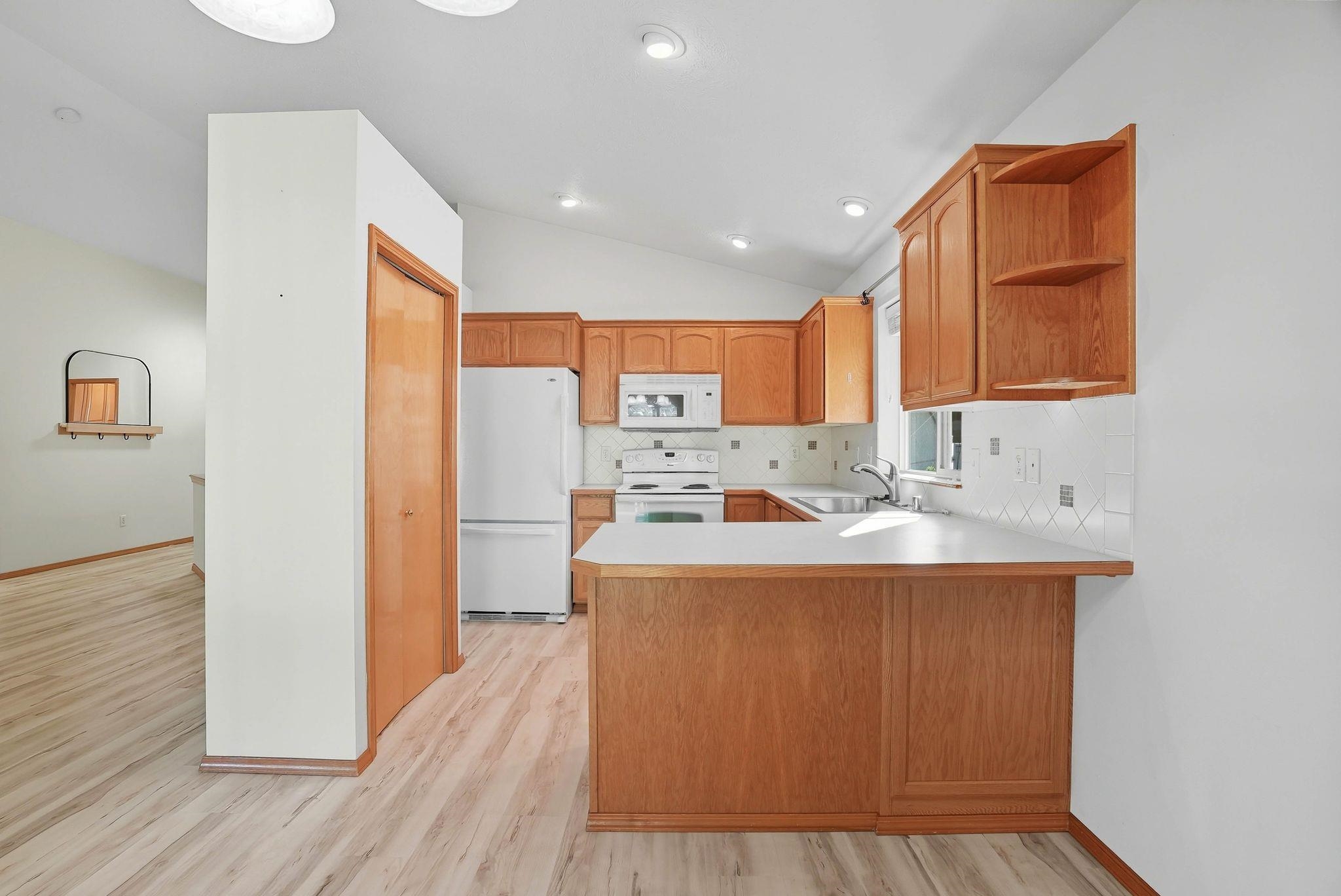 1307 N Pierce Rd