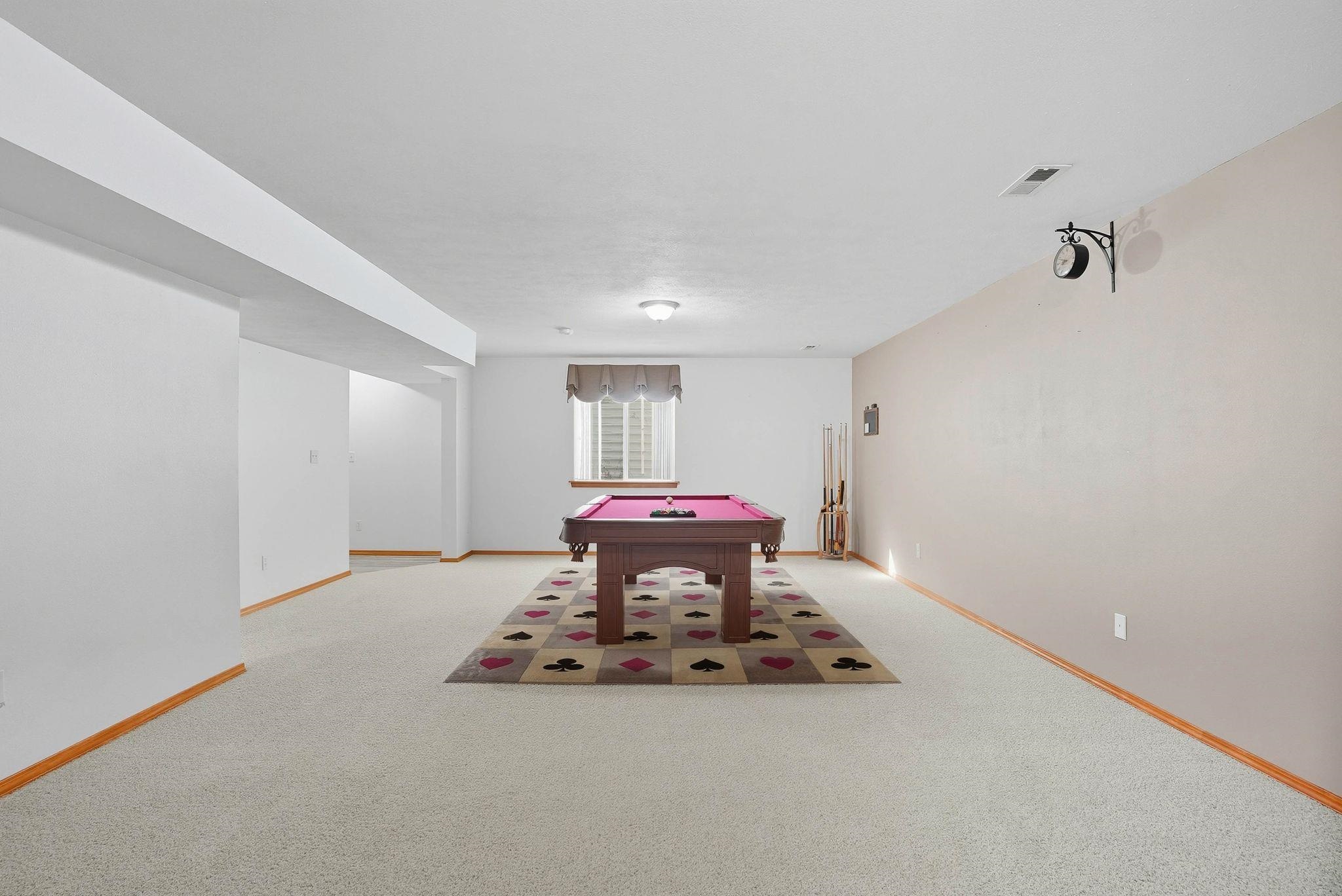 1307 N Pierce Rd
