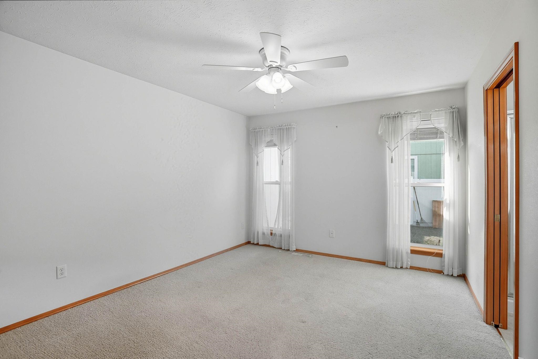 1307 N Pierce Rd
