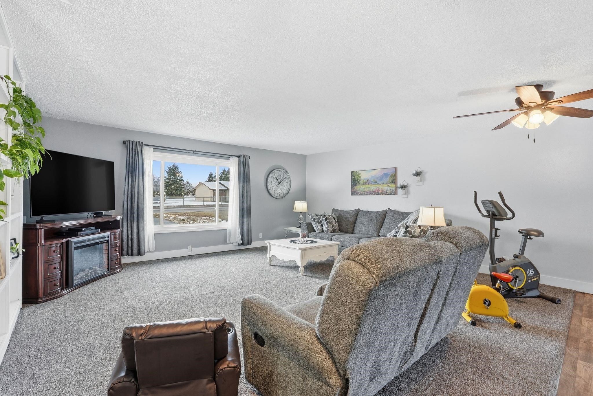 20123 E Micaview Ave